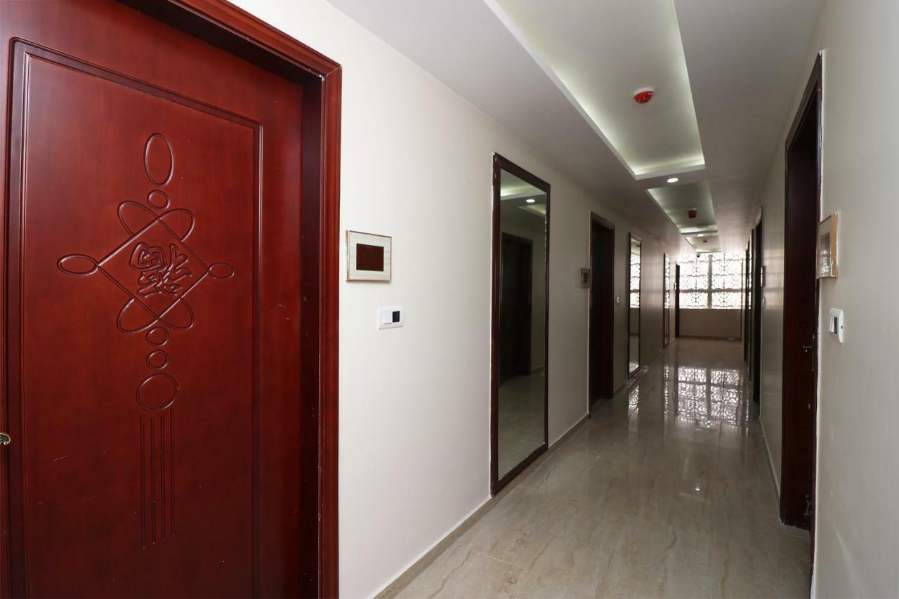 Capital O 37152 Naveen Continental Prayagraj Exterior photo